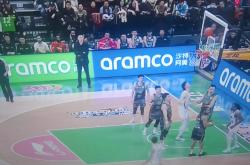 现场报道：比赛事态激烈激动